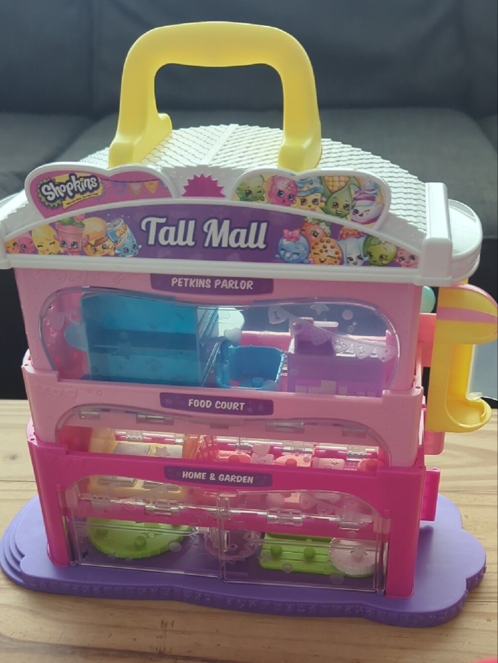 Huge Shopkins Lot - Picture 4 of 6